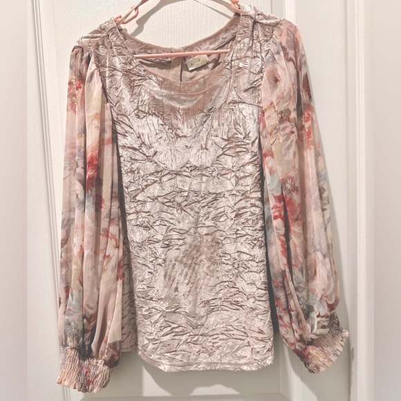 Anthropologie Meadow Rue Romantic Crushed Velvet Top w Chiffon Balloon Sleeves - Picture 3 of 9